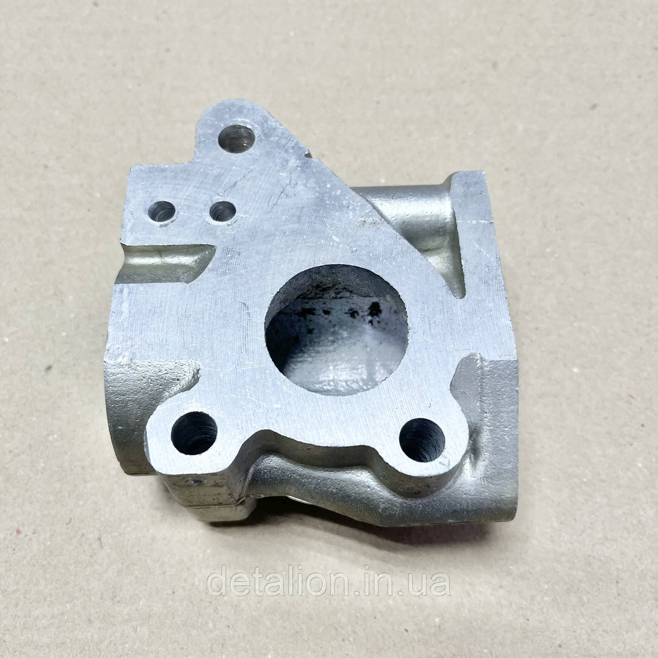 Патрубок вимикача гідромуфти КАМАЗ 740.1303168, фото 1