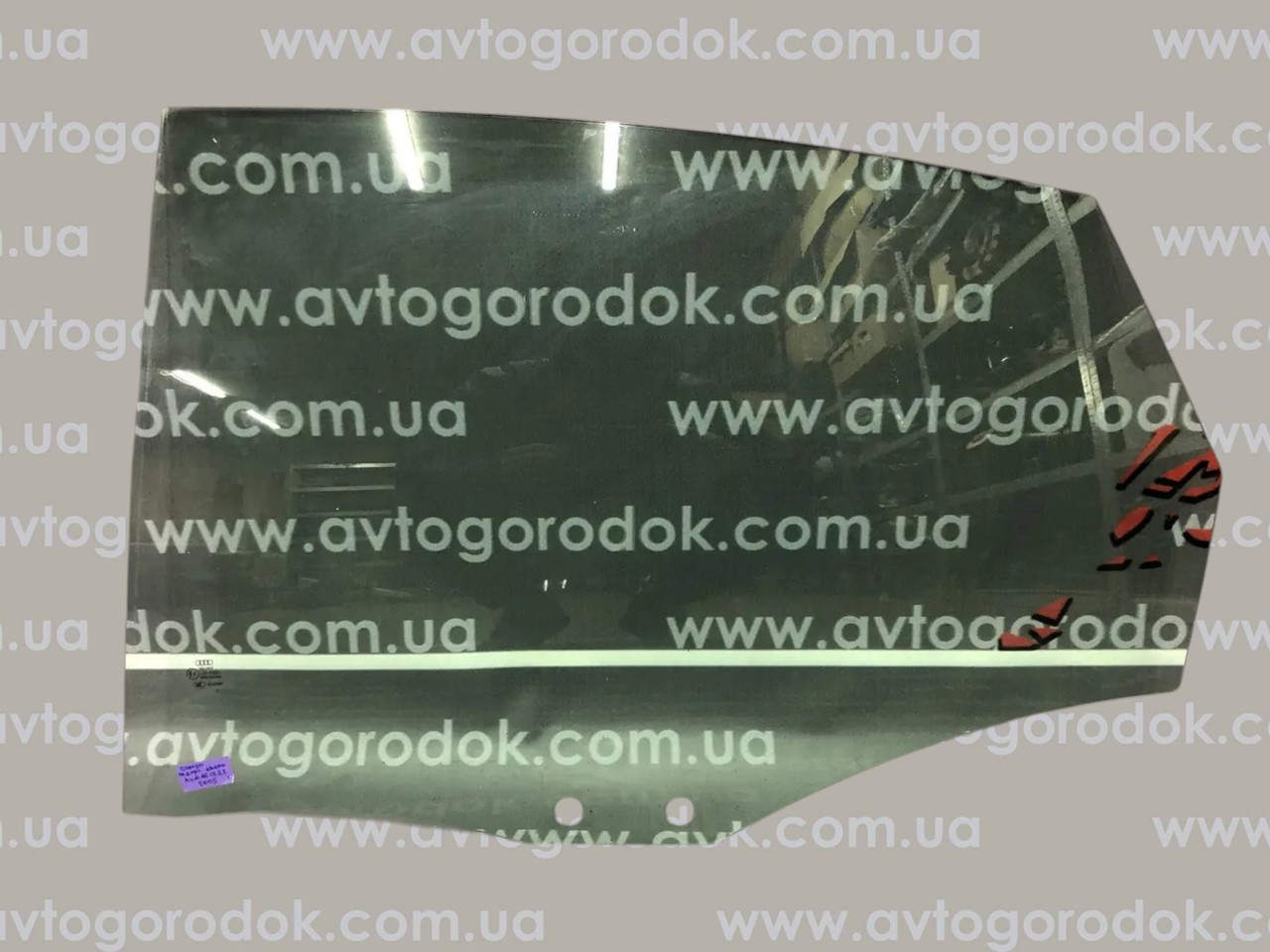 Скло заднього лівого дверцята Audi A6 C6
