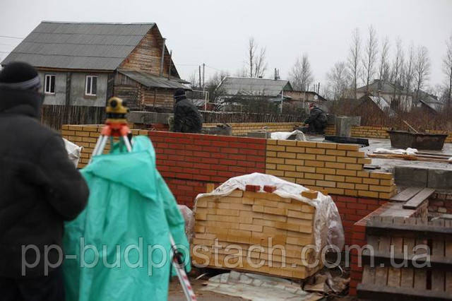 З чого будувати будинок З чого будувати будинок