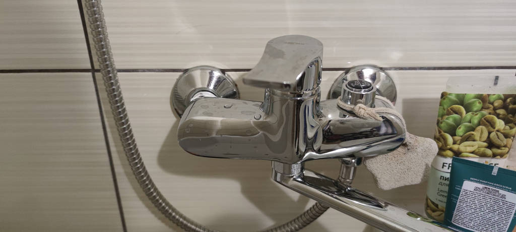 Змішувач для ванни з довгим поворотним виливом 35 см одноважільний ZERIX JXF6-A445 (ZX3261) Зерикс - фото покупців 1