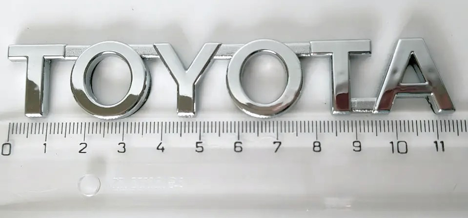 Напис "TOYOTA" цілісна хром, фото 1