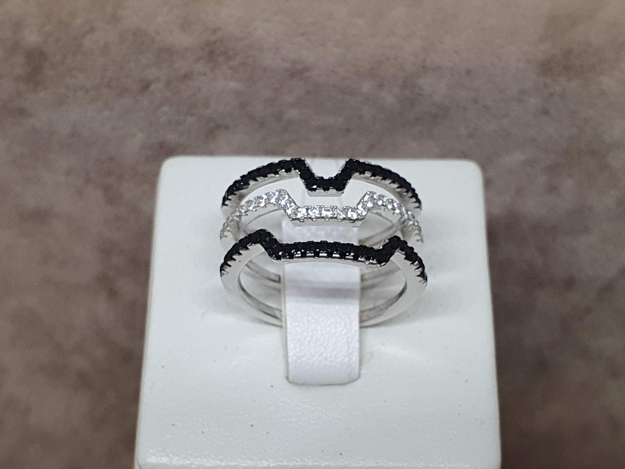 Срібне кільце з фіанітами.К4006/17