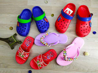 Шльопанці, в'єтнамки, сабо-крокси дитячі