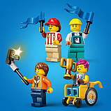 Конструктор LEGO City Жодних обмежень: Автодром для гоночних автомобілів 436 деталей, фото 8