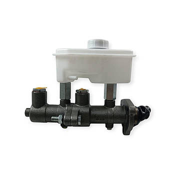 Циліндр гальмівний головний ГАЗ 3306, 3307, 3309, 53, 66 2х секційний з бачком новий зразок (ГТЦ) SKADI