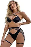 Жіноча чорна білизна з поясом та багетами на ноги, трусики та ліф з палітуркою на грудях, фото 9