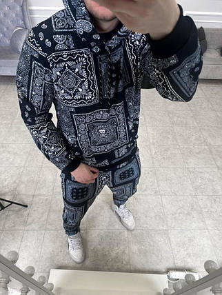 Чорний чоловічий спортивний костюм з абстрактним принтом, фото 3