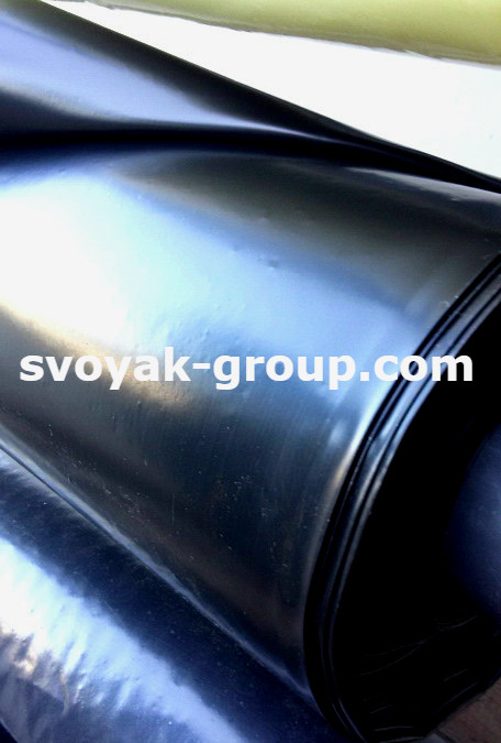 Плівка чорна товста 200 мкм, 6 метрів ширина (будівельна ,технічна).