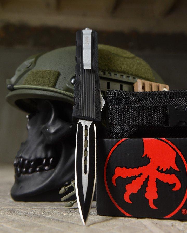 Ніж викидний із кліпсою Microtech Чорно-сірий