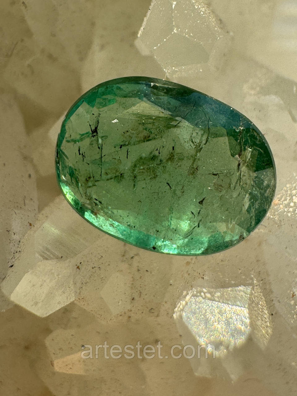 Природний камінь смарагд 1.39 ct. металева