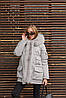 Жіноча зимова сіра актуальна куртка парка з капюшоном і хутром, фото 6
