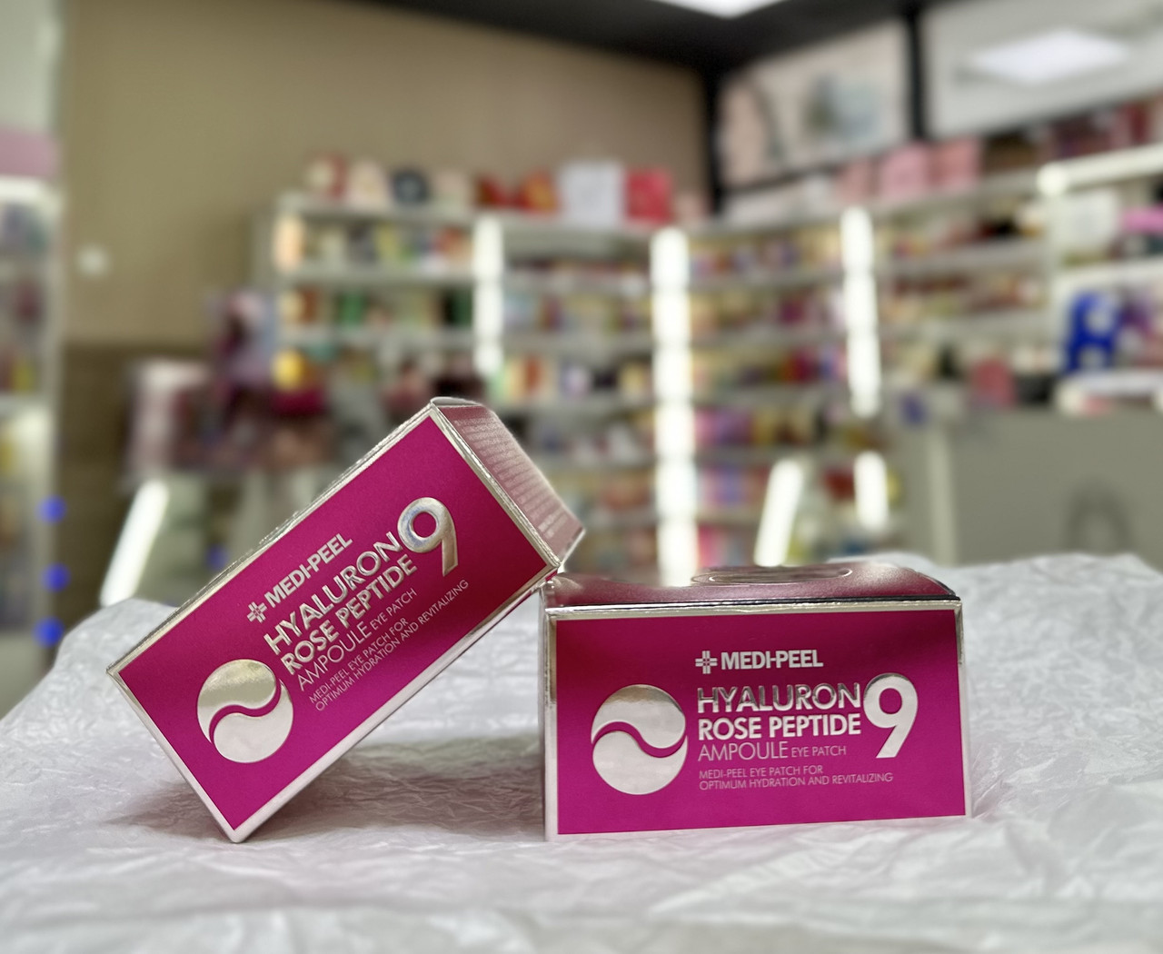 Гідрогелеві патчі під очі з екстрактом троянди та пептидами Medi-Peel Hyaluron Rose Peptide 9 Ampoule Eye Patch