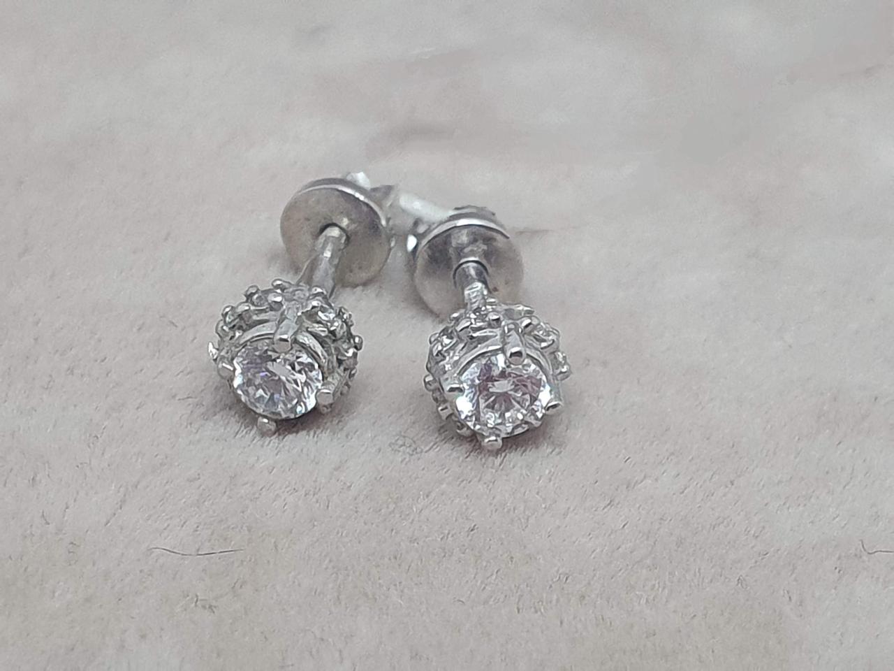 Золоті сережки-пуссети з фіанітами. 3533382Б