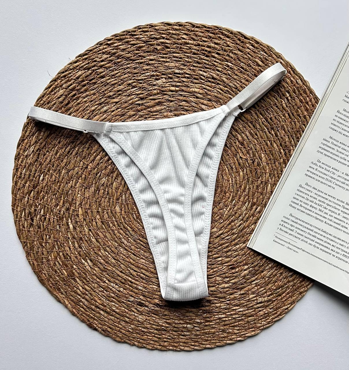 Трусики стрінги рубчик, білі