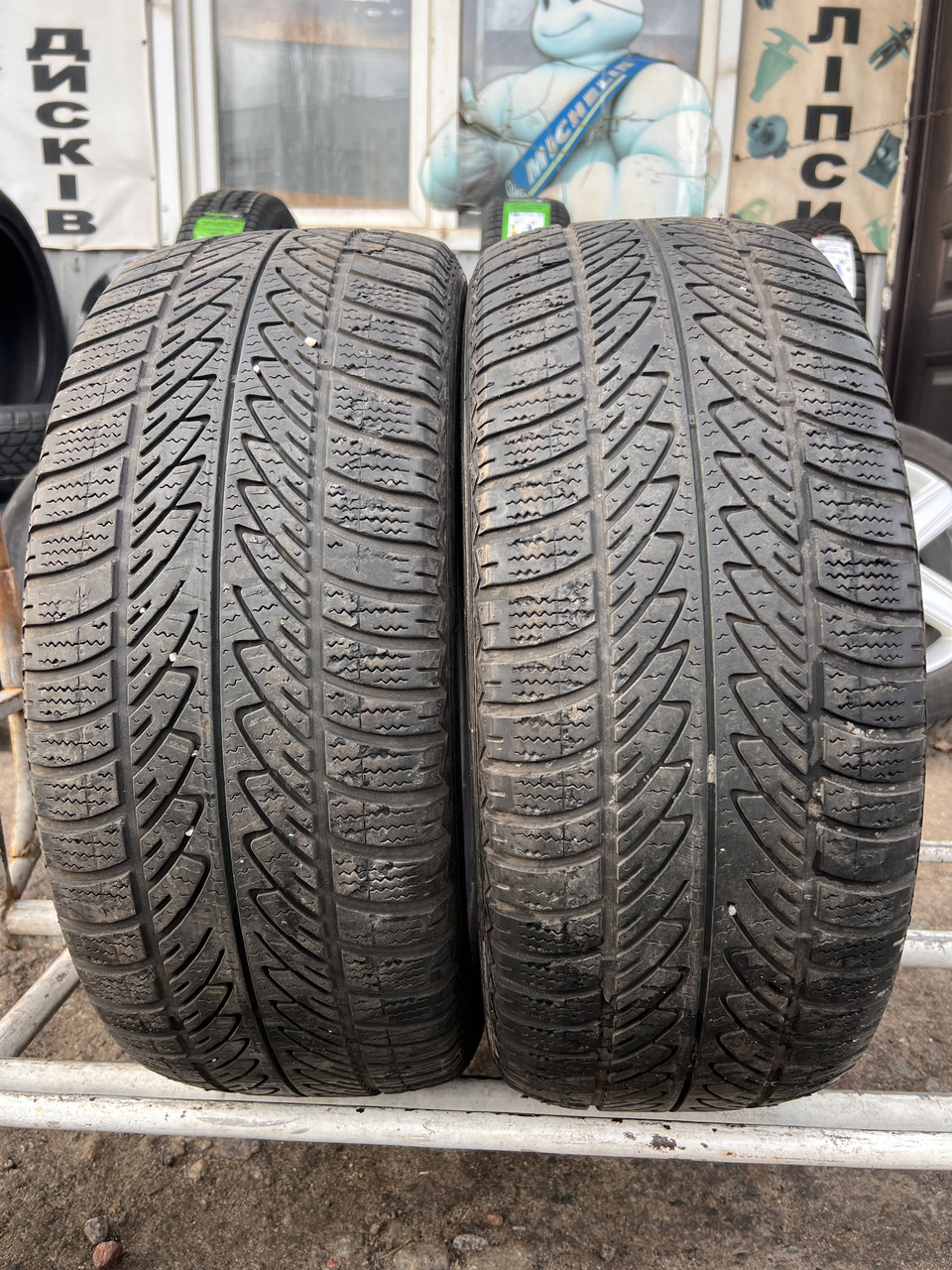 Шини 215 55 16 97H Good Year UltraGrip performance 8
