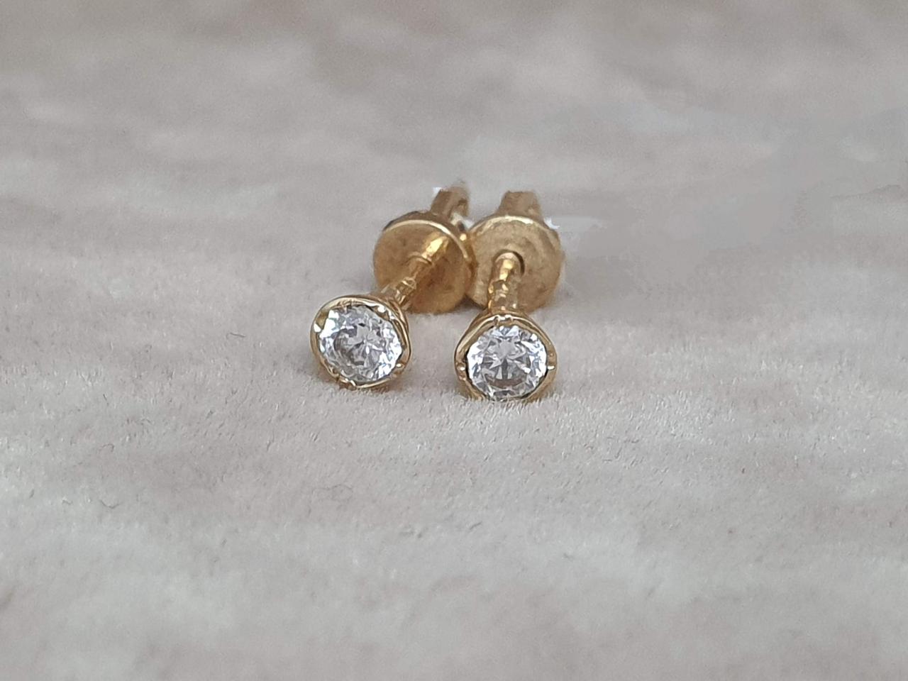 Золоті сережки-пуссети з фіанітами. 3531639