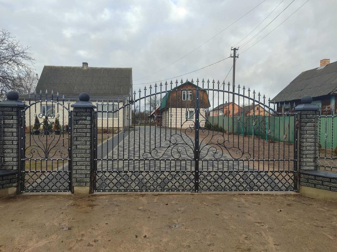 Ворота ковані Іра, Іра плюс ( Іра)