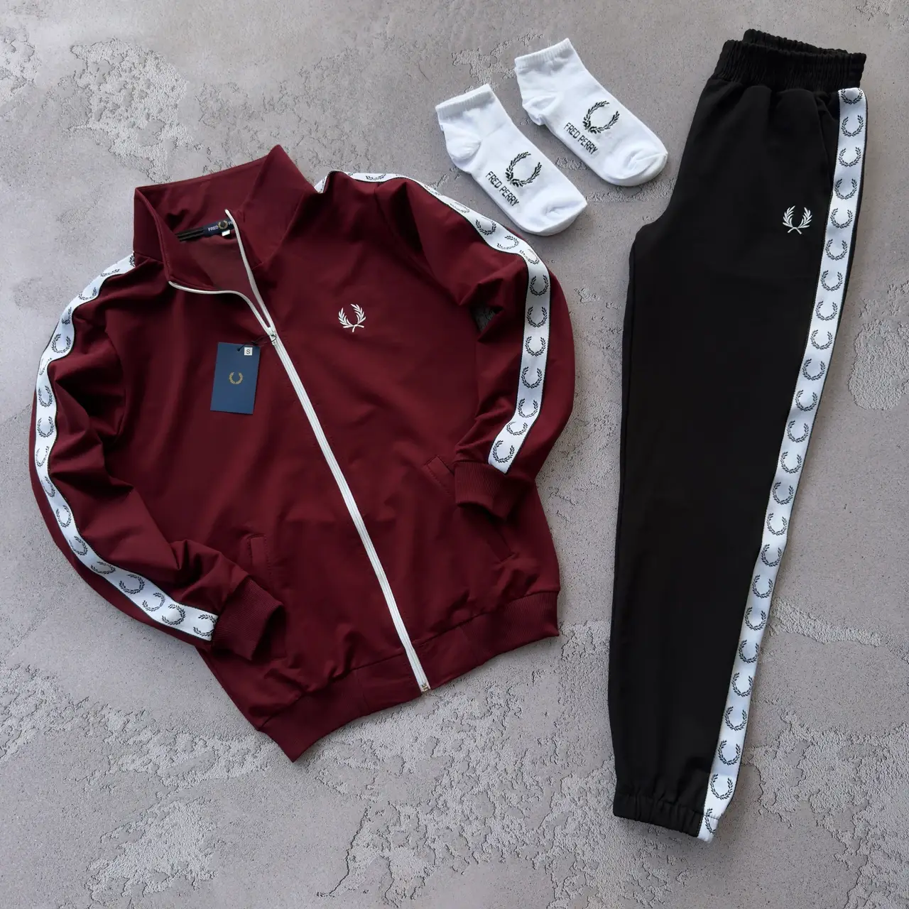 Fred Perry спортивний костюм жіночий кофта та штани комплект на весну літо осінь червоний-чорний