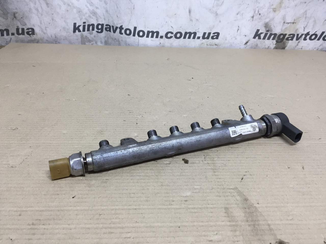 Паливна рейка зборе з датчиками Audi A4 B8 03L130089A