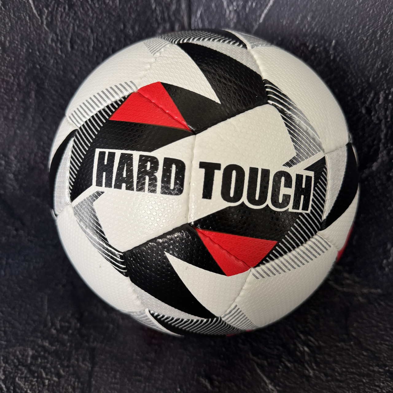 М'яч футзальний PU HYDRO TECHNOLOGY HARD TOUCH №4 FB-5039 білий-чорний
