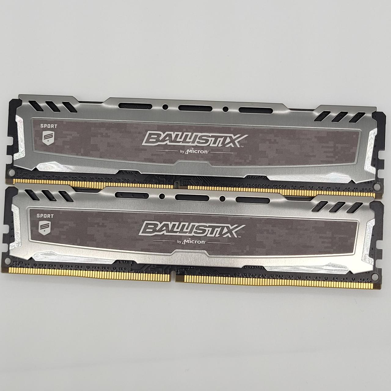 Пара оперативної пам'яті Crucial Ballistix DDR4 8Gb (2x4Gb) 2400MHz PC4-19200U 1R8 CL16 (BLS4G4D240FSB) Б/В