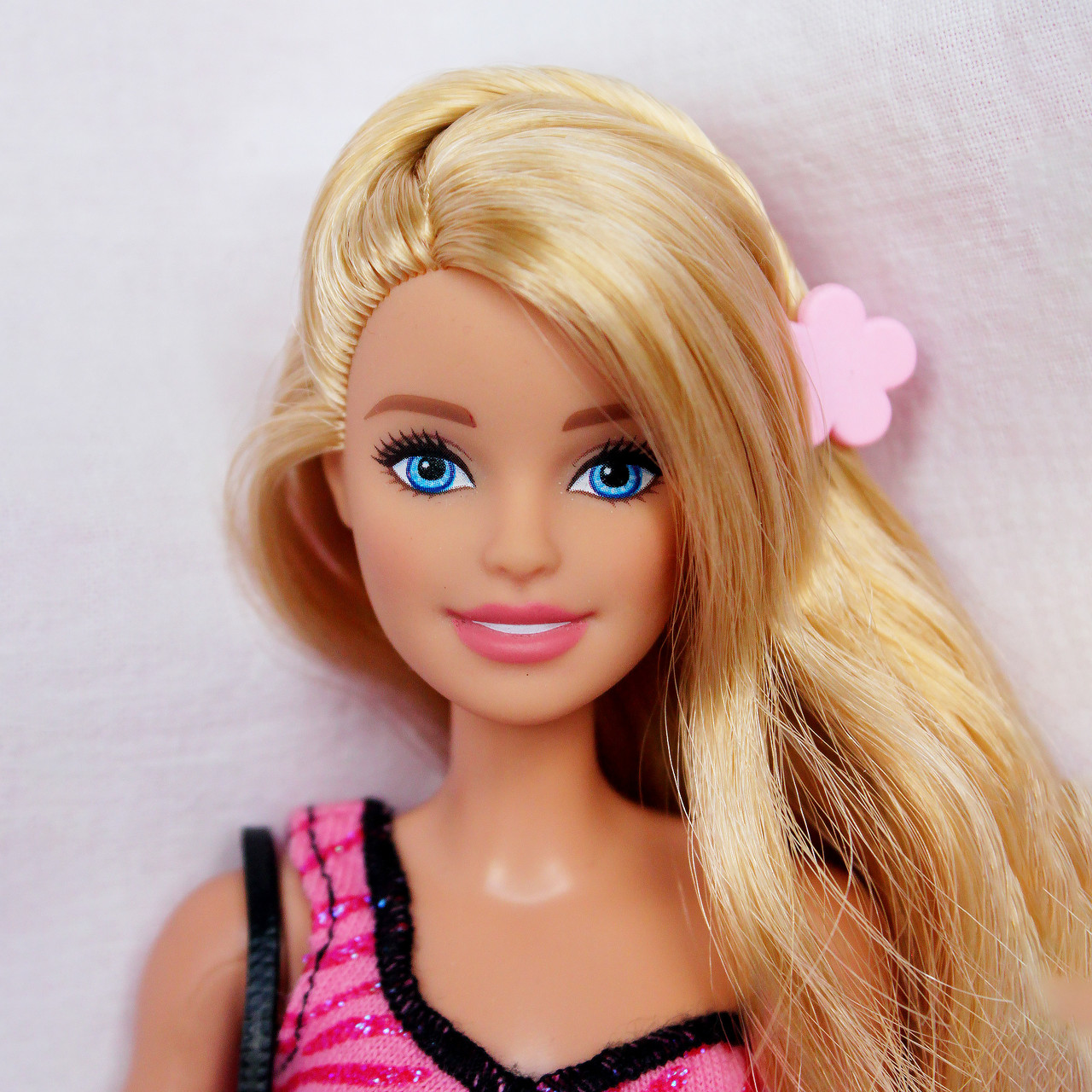 Шарнірна лялька Барбі в унікальному образі оригінал mattel