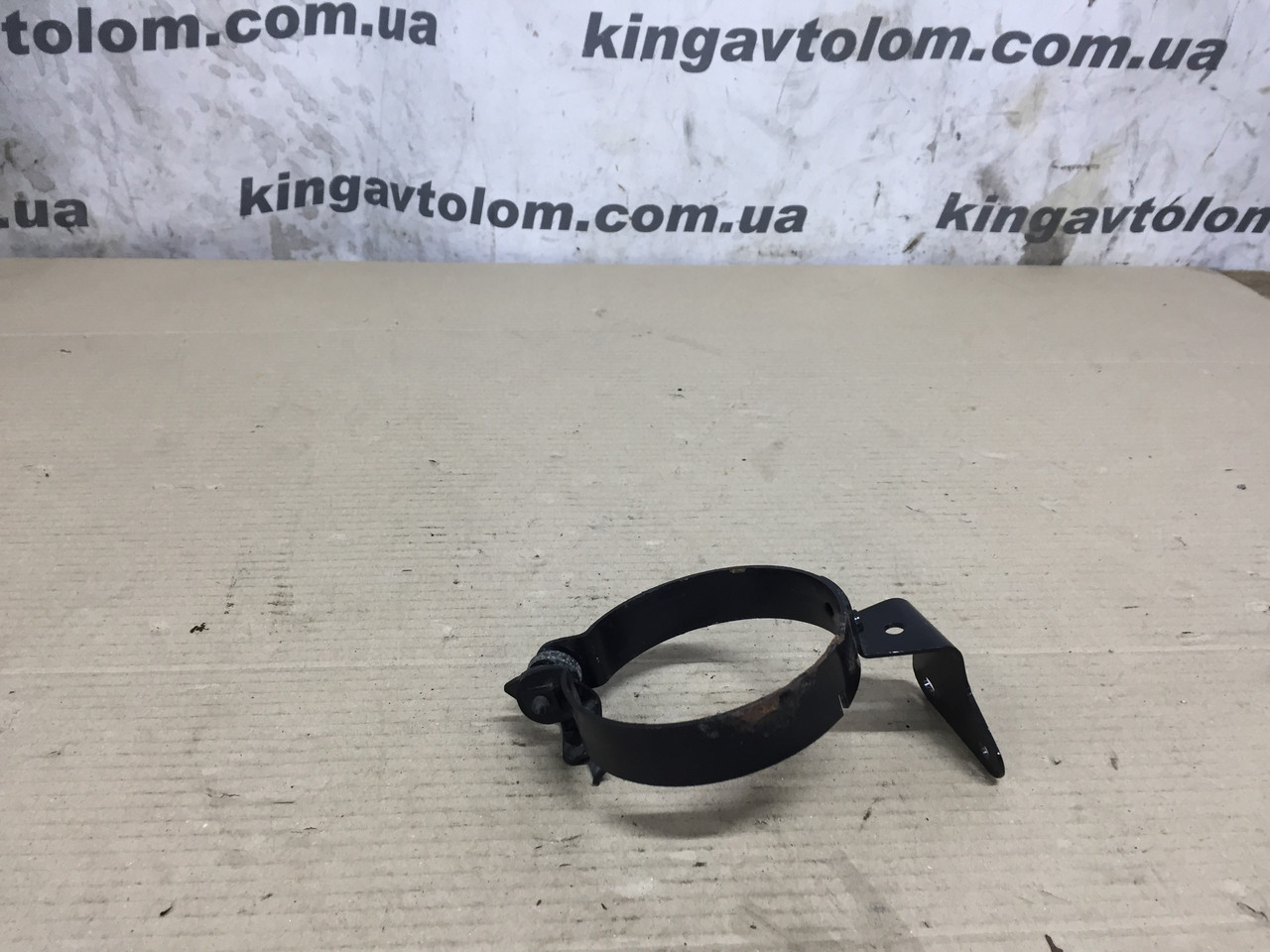 Кронштейн бачка гідропідсилювача Audi A4 B8 8K0422162P