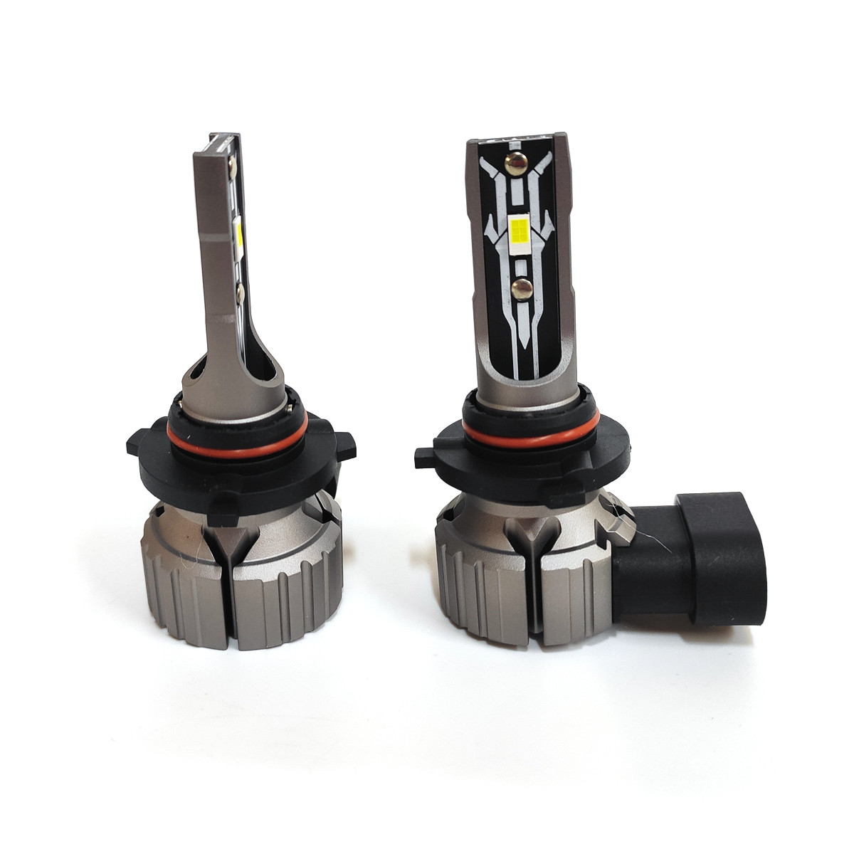 Комплект LED ламп TE2 НВ3 18W 9-18V 6500K радіатор (діод 5530 50mk)