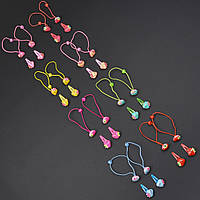 Набір шпильок і гумок дитячі бавовняні тик так пластик 8 наборів у стрічці 32 штуки полунички різних кольорів