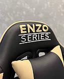 Комп'ютерне крісло з екошкіри + 2 подушки ENZO чорне з бежевим, фото 6