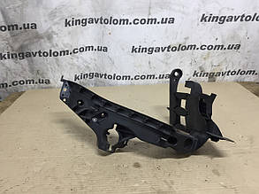 Кронштейн фари правої Audi A4 B8 8K0805608R