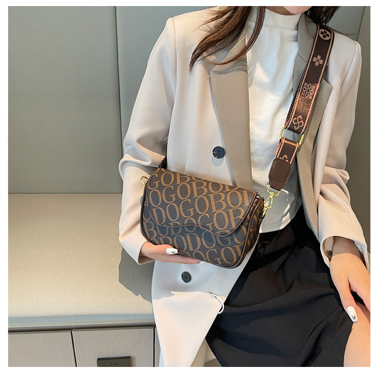 Модна повсякденна сумка через плече коричнева, фото 1