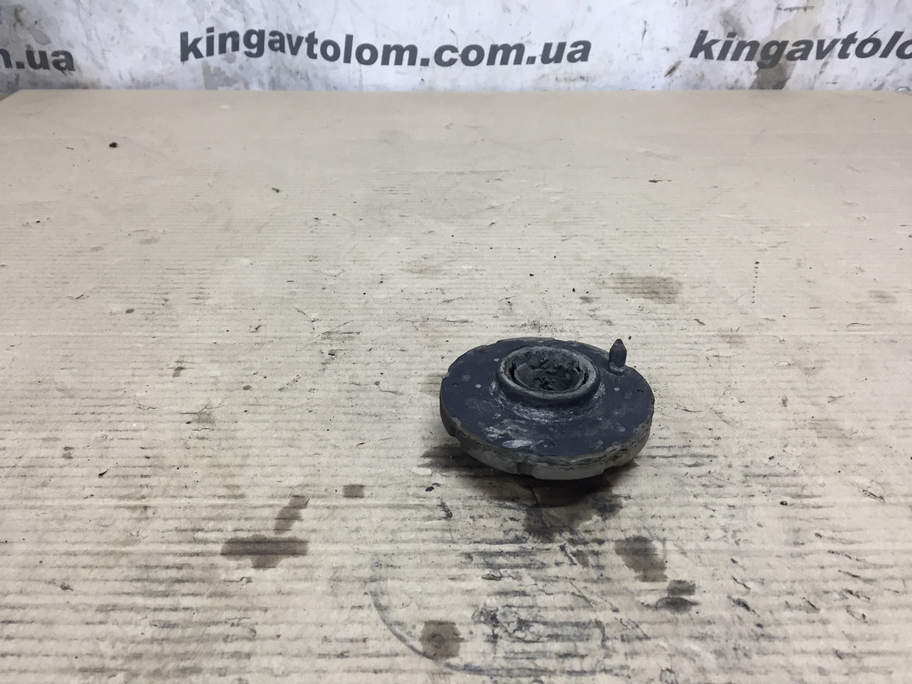 Опора под пружину Audi A4 B8 8K0512297A