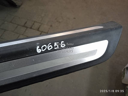 Накладка порога передня права Audi Q5 8r 3.0 TFSI S-Line 000060656