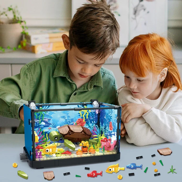 Конструктор A-Toys 7024 "Акваріум з черепахою рибами та рослинами" 753 дет зі світлом