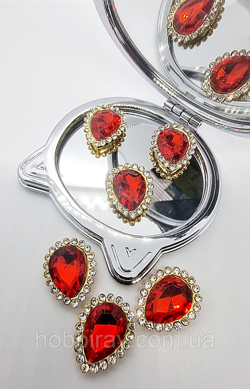 Стразовий декор "Крапля" велика. 2,4*1,8 см. Скло, метал.  Пришивні. 1шт. Колір червоний., фото 1