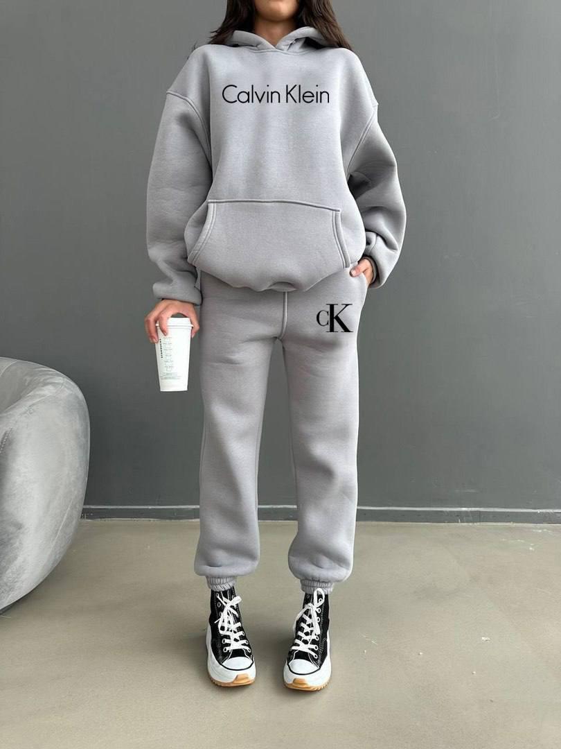 Жіночий базовий теплий весняний прогулянковий костюм Calvin Klein худі штани на манжеті тринить на флісі