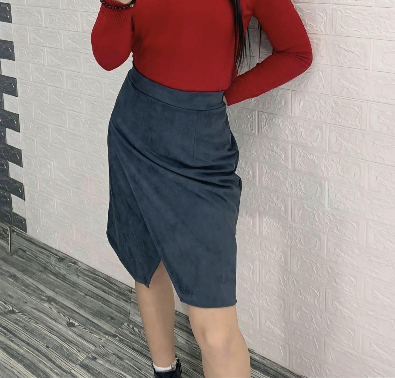 Стильна замшева спідниця з імітацією запаху, фото 1