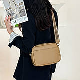 Жіноча сумка 10453 крос-боді на ремінці бежева, фото 4