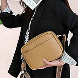 Жіноча сумка 10453 крос-боді на ремінці бежева, фото 3