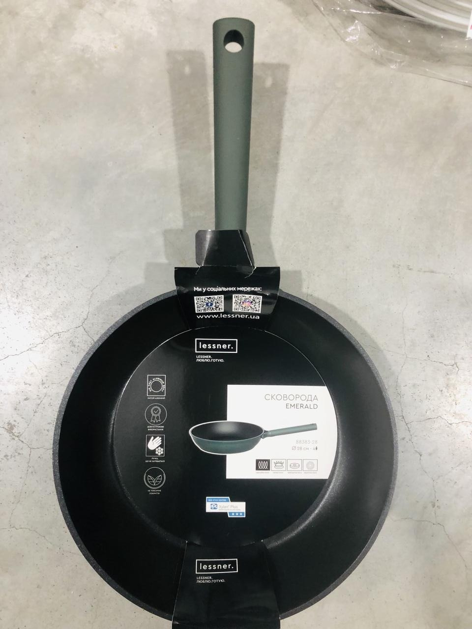 Сковорода алюмінієва протипригарна Lessner Emerald XYLAN PLUS D=28см (88383-28)
