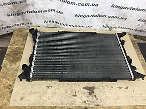 Радіатор охолодження Audi A4 B8 8K0121251R