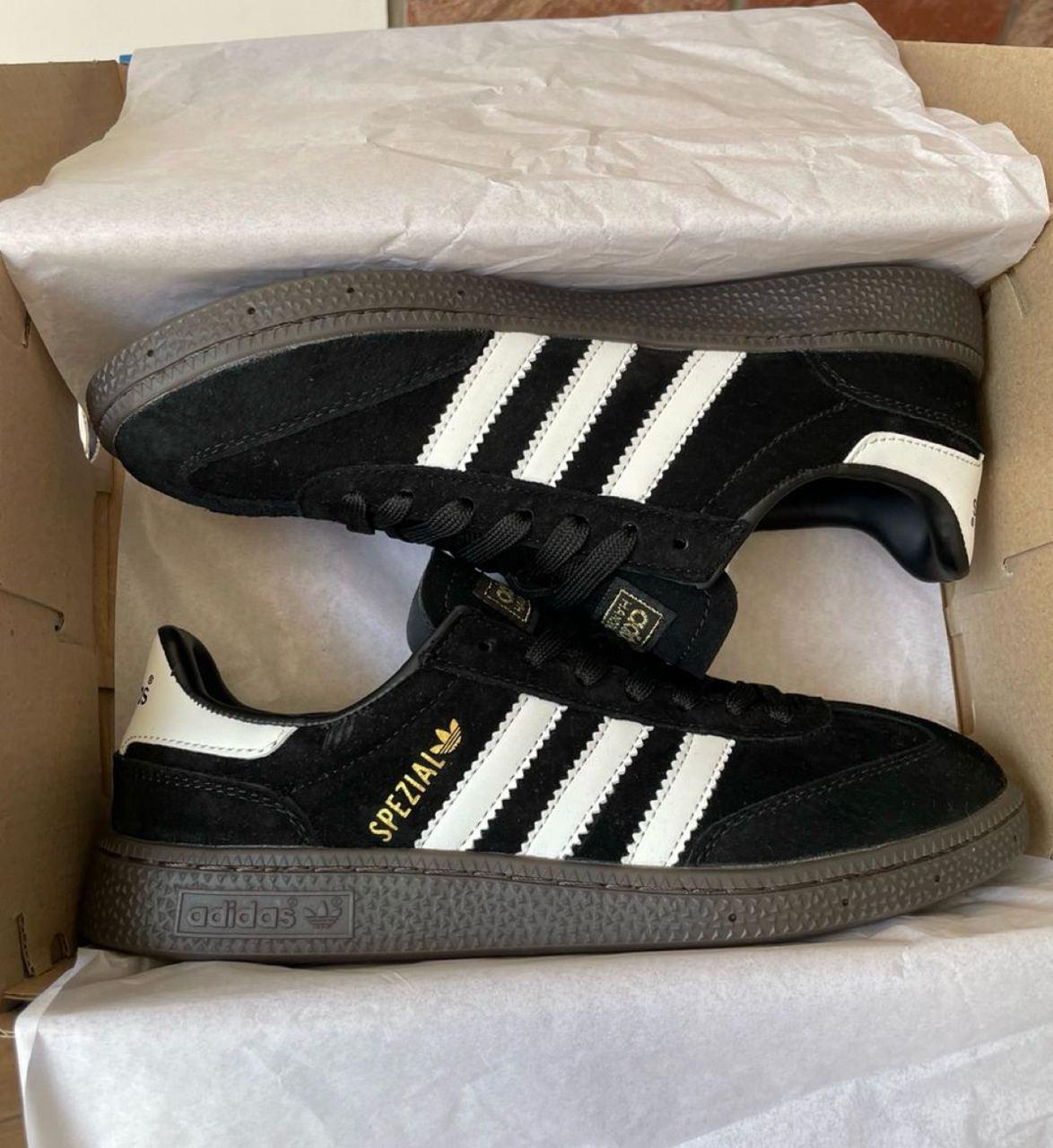 Чоловічі кросівки Adidas Handball Spezial Black White Кеди Адідіс Спешл чорні замшеві демісезон