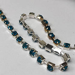 1м - Стразовий ланцюг SS 16 (4 мм) Бірюзовий кристал у сріблі