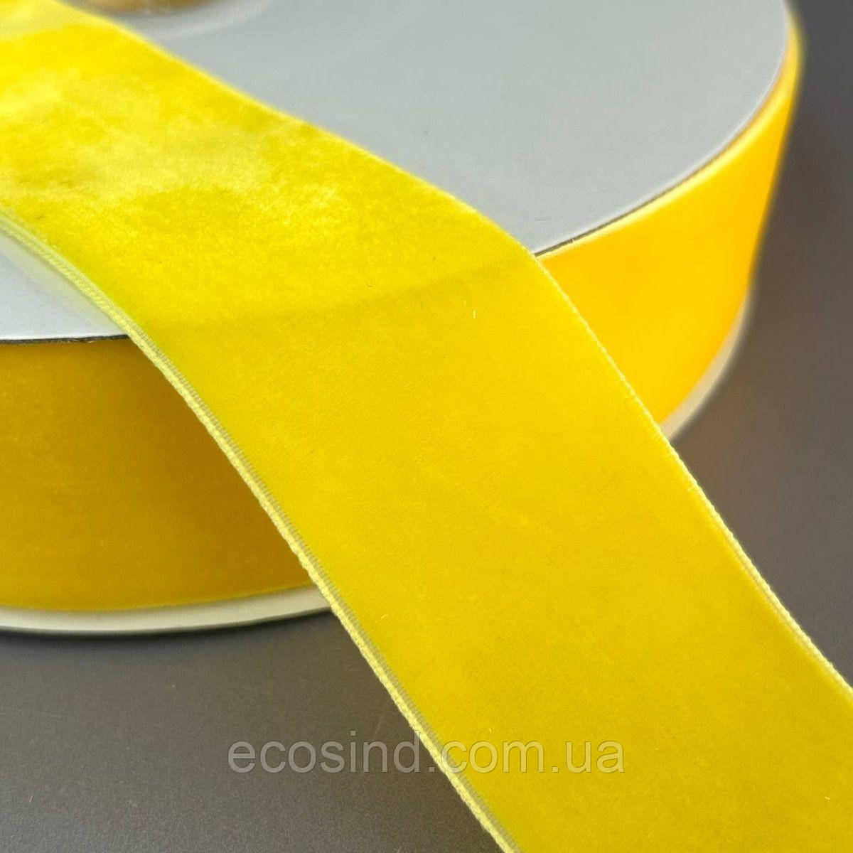 Оксамитова стрічка декоративна 4 см 22 м - жовтий