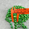 Намистини пластикові на нитці Ø 4 і 9 мм - 90 см зелений з АВ, фото 3
