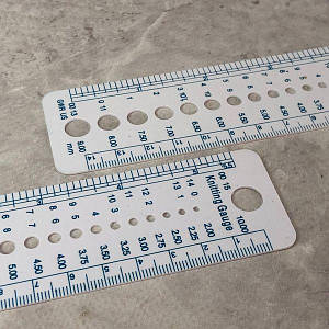 Лінійка для вимірювання діаметра спиць та гачків