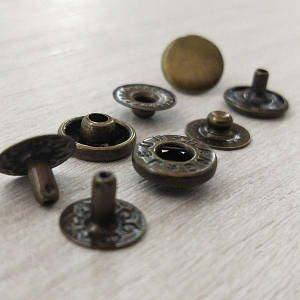 Кнопка Альфа 10мм Антик VT-2 (720шт) (00244)