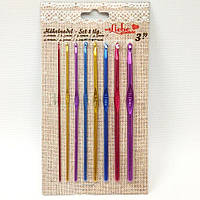 Набори гачків для в'язання