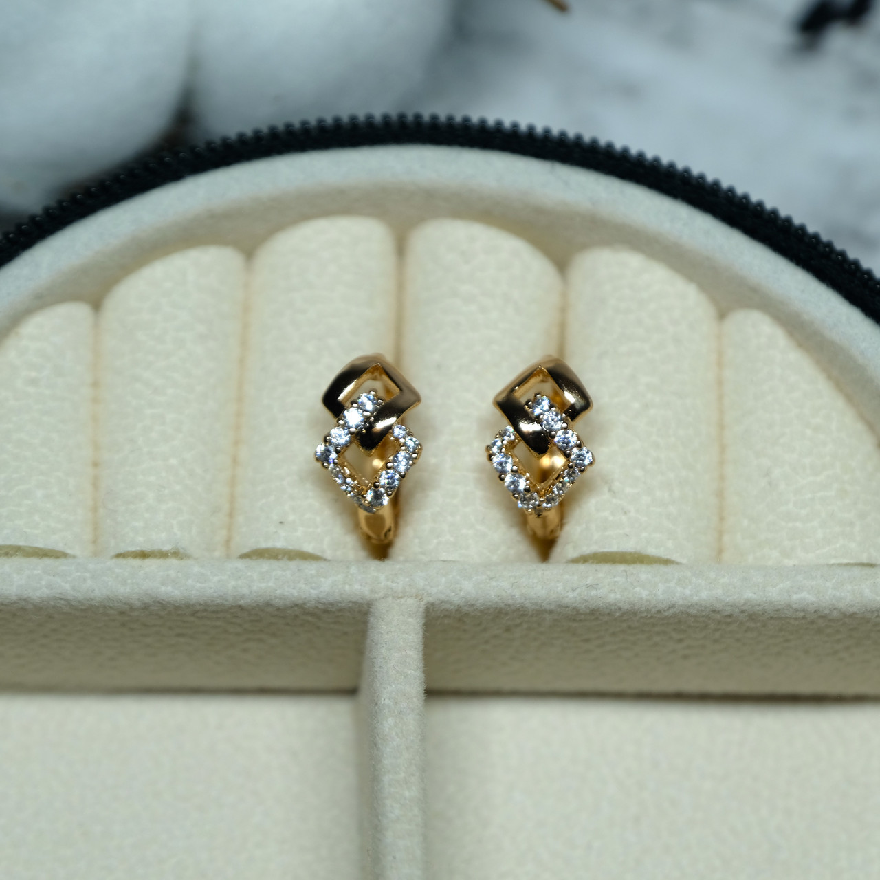 Сережки Xuping Jewelry з білим цирконом з медичного сплаву 13х7 мм XC-1768